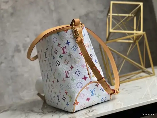 Cheap GRACEFUL LOUIS PM VUITTON 0702